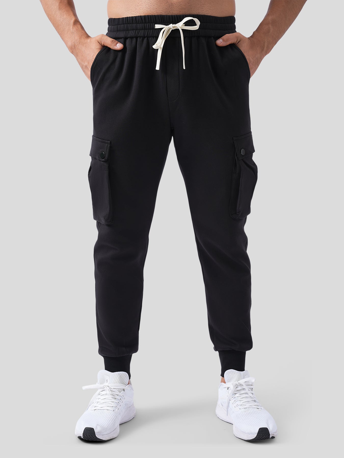 Weekend Performance Cargo Pocket Jogger