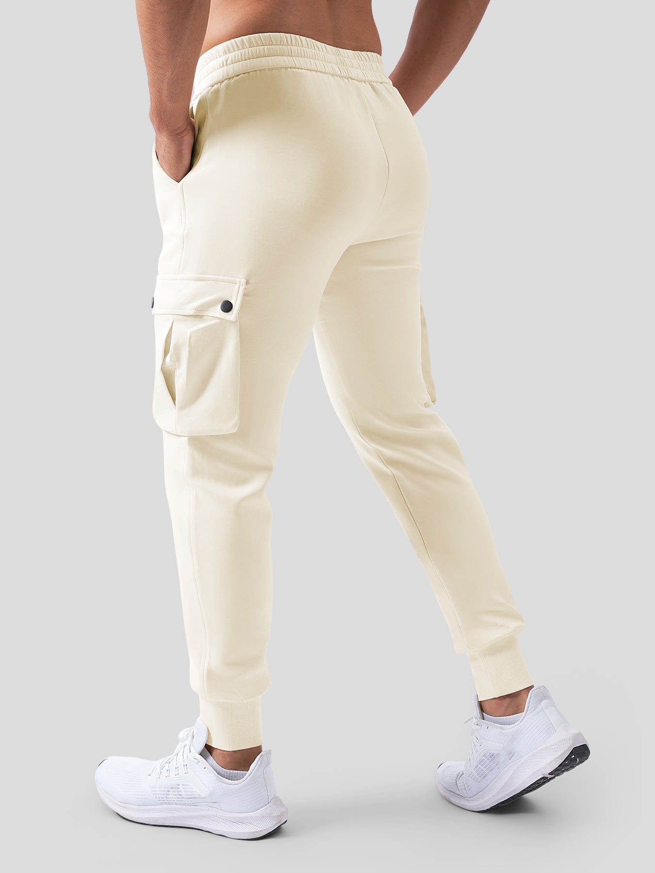 Weekend Performance Cargo Pocket Jogger